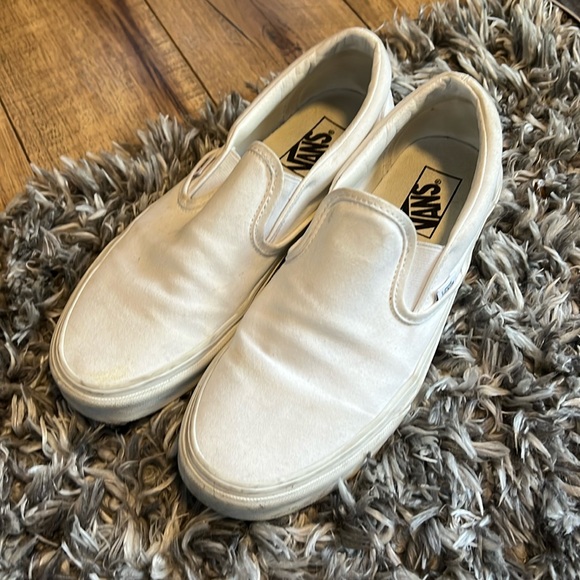 White Vans Size 8.5 - Picture 1 of 3